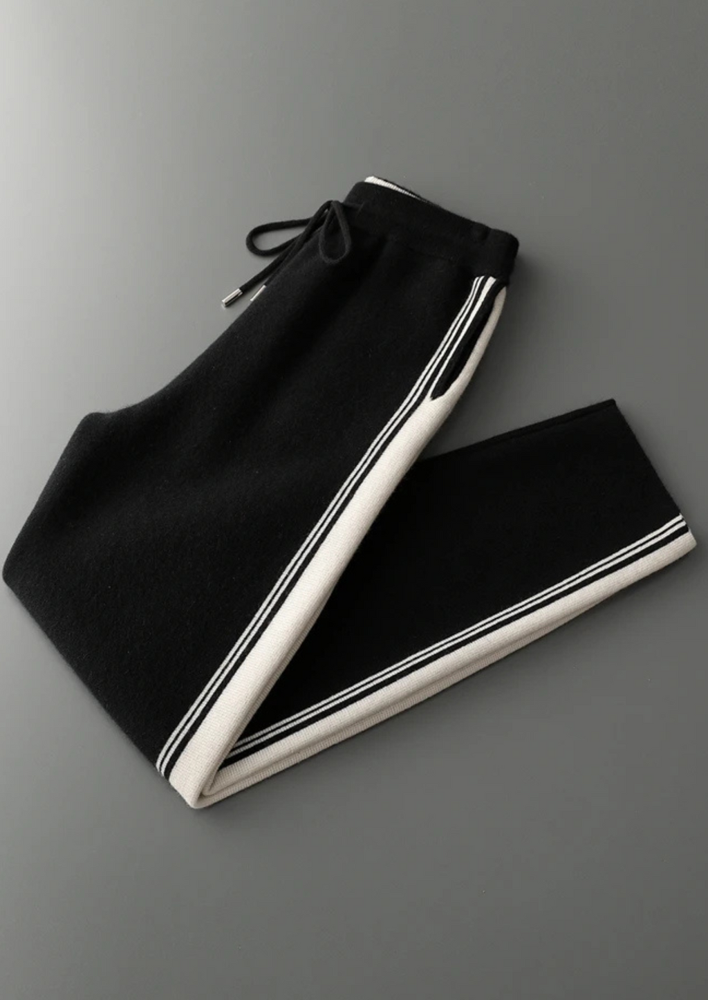 PURE EXTRA-FINE MERINO WOOL BLACK DAMIEN SET