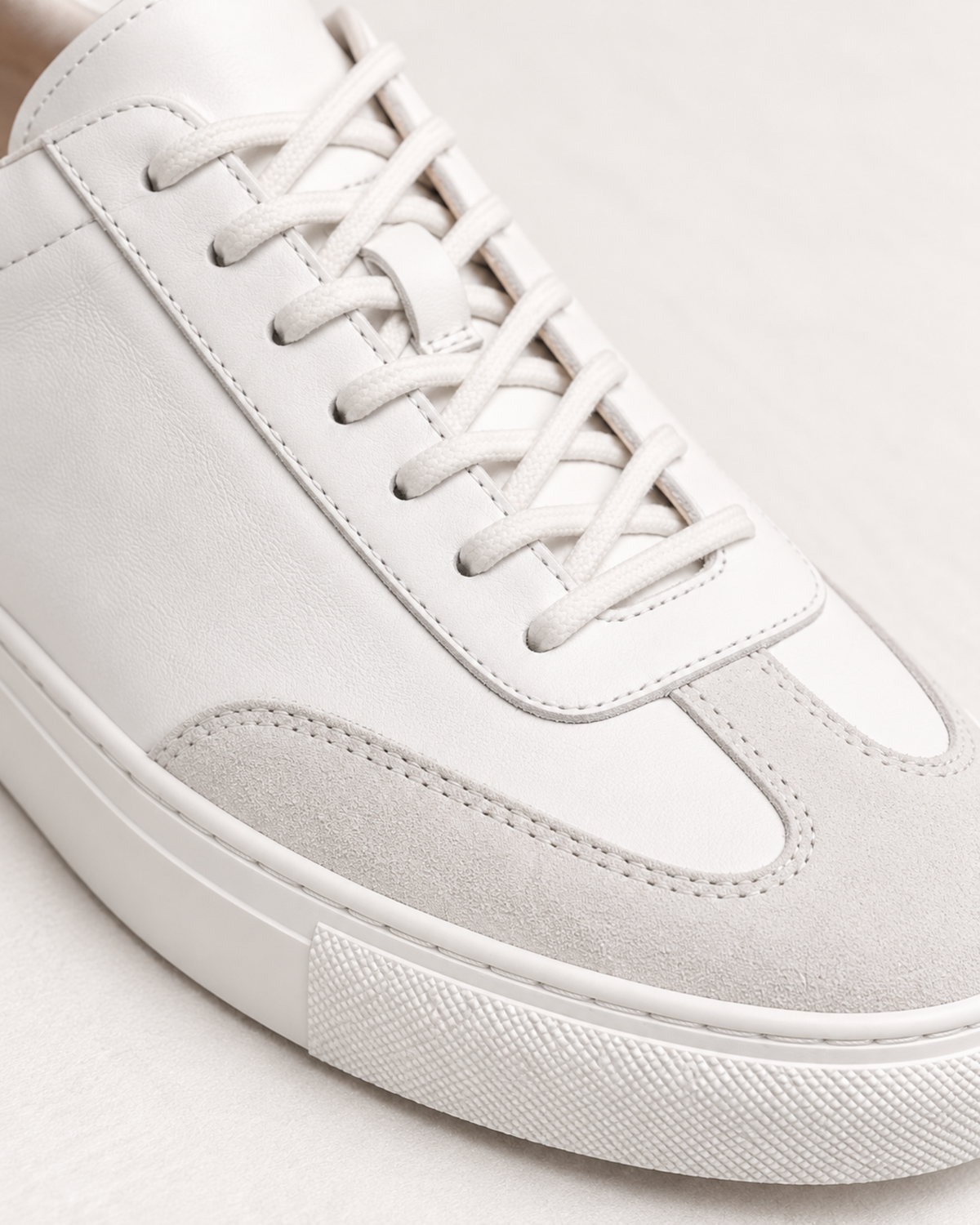 AMORA WALK TRAINER - WHITE