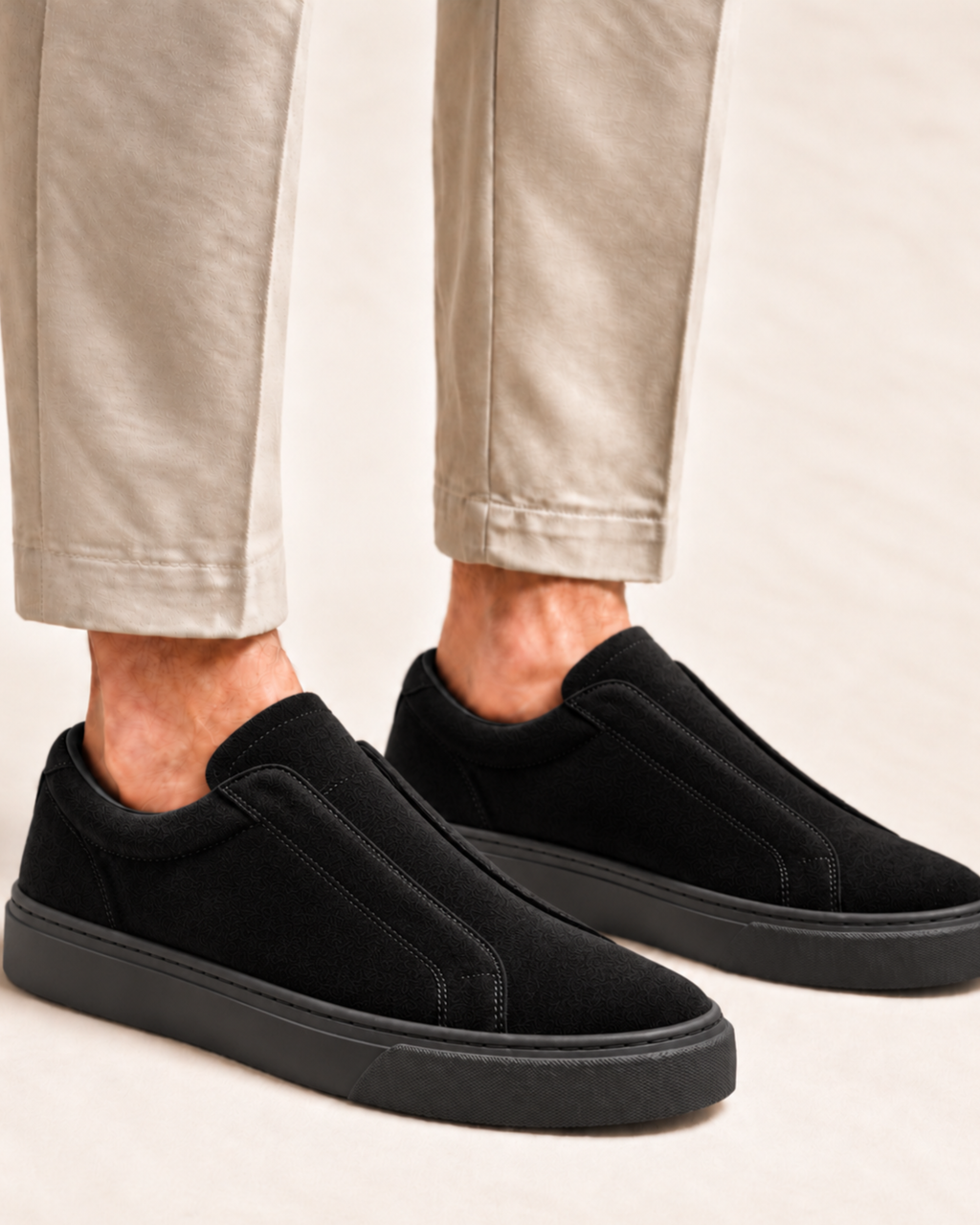 MONACO SUEDE SLIP-ON - BLACK
