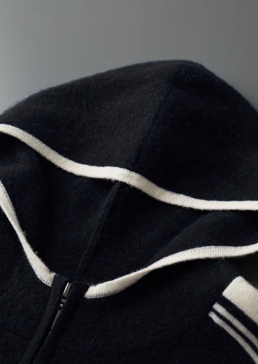 PURE EXTRA-FINE MERINO WOOL BLACK DAMIEN SET