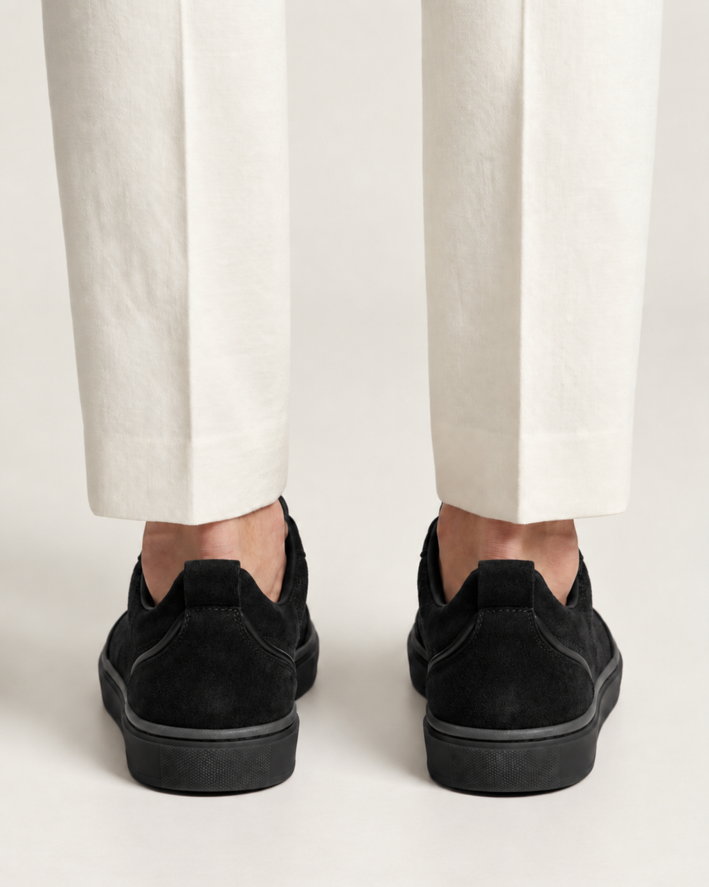 SUEDE WALK TRAINER - BLACK