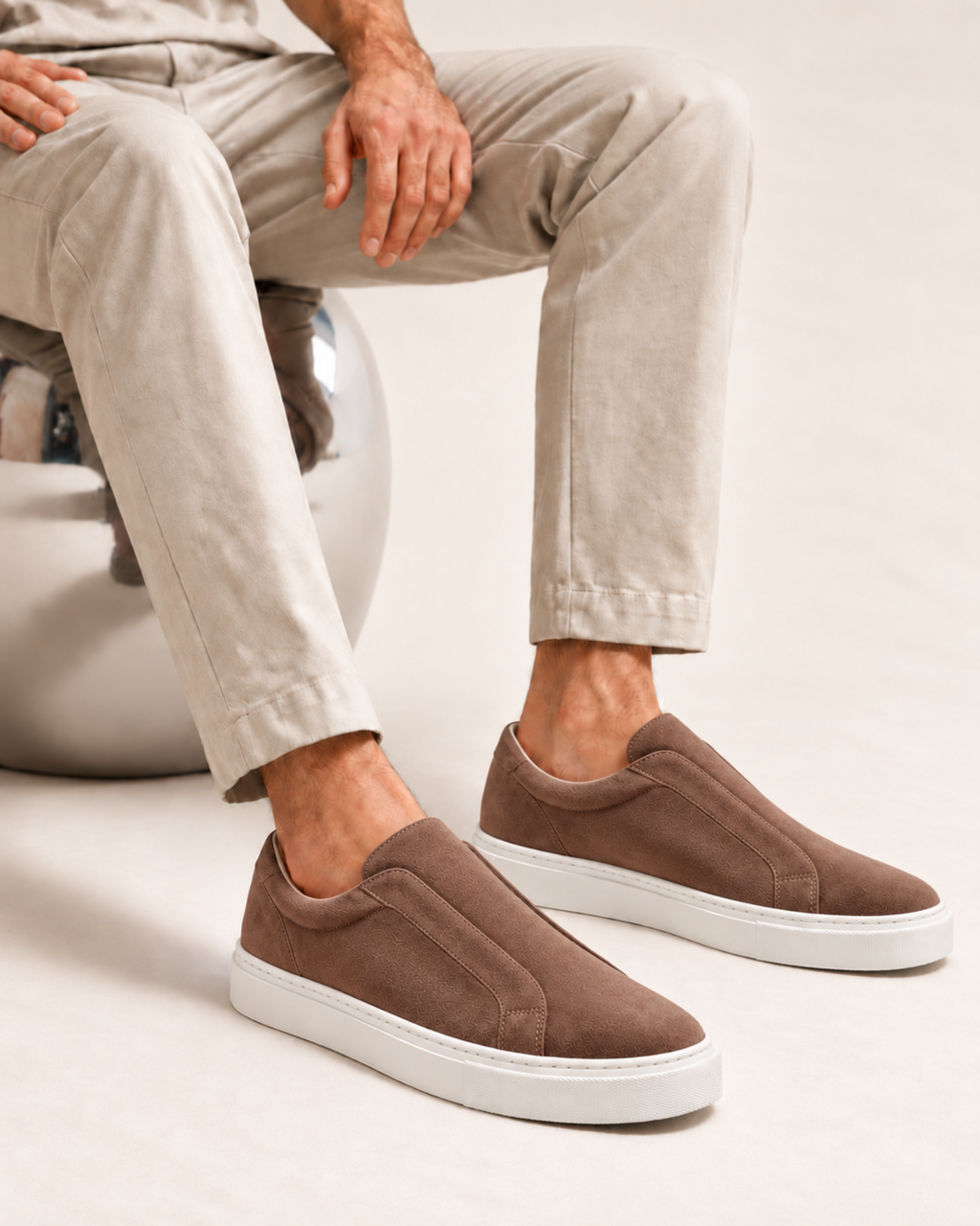 MONACO SUEDE SLIP-ON - BROWN