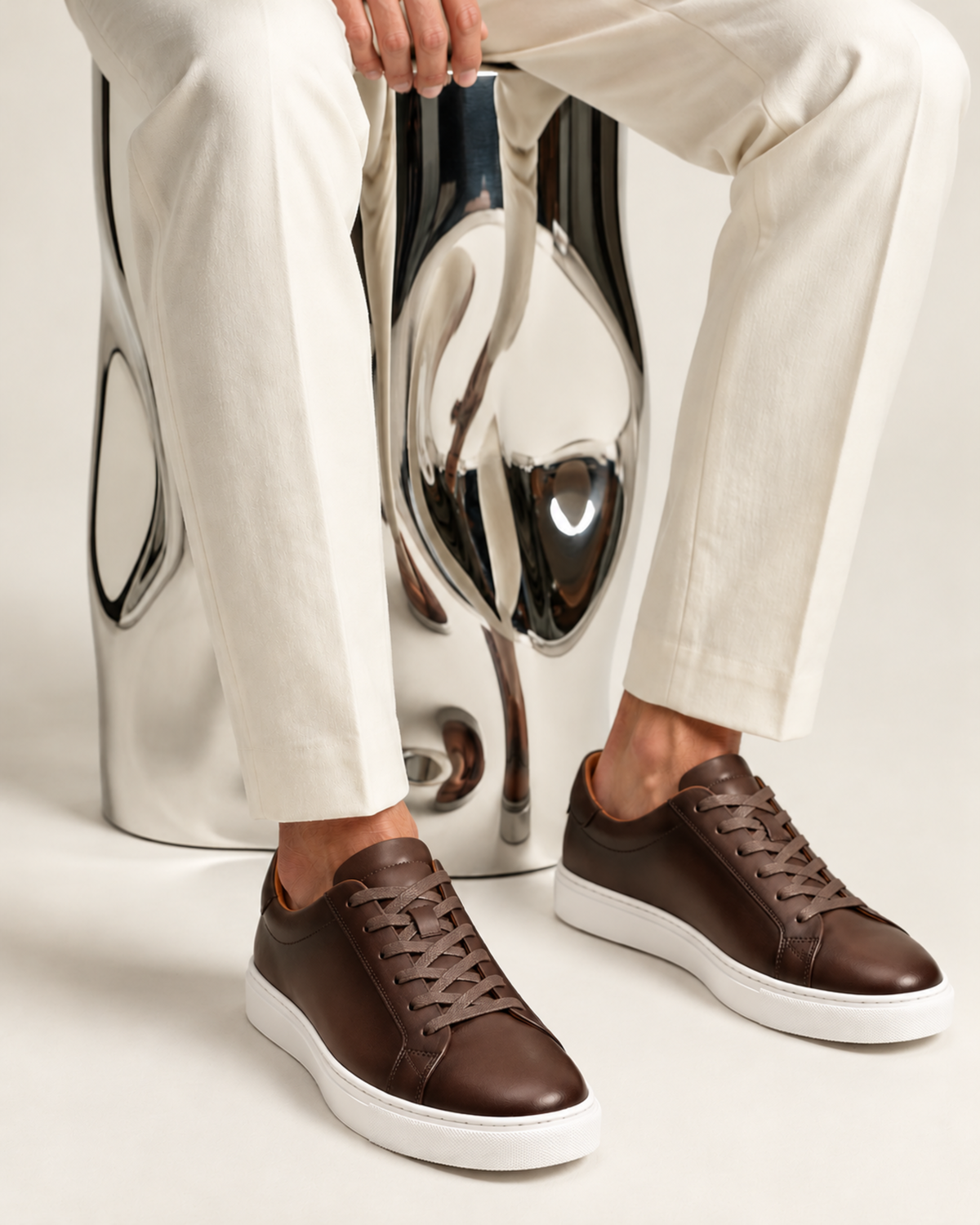 COMO LEATHER TRAINER - COFFEE